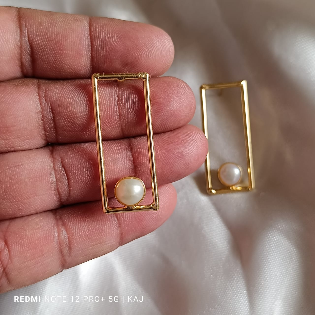 Real Pearl's studs