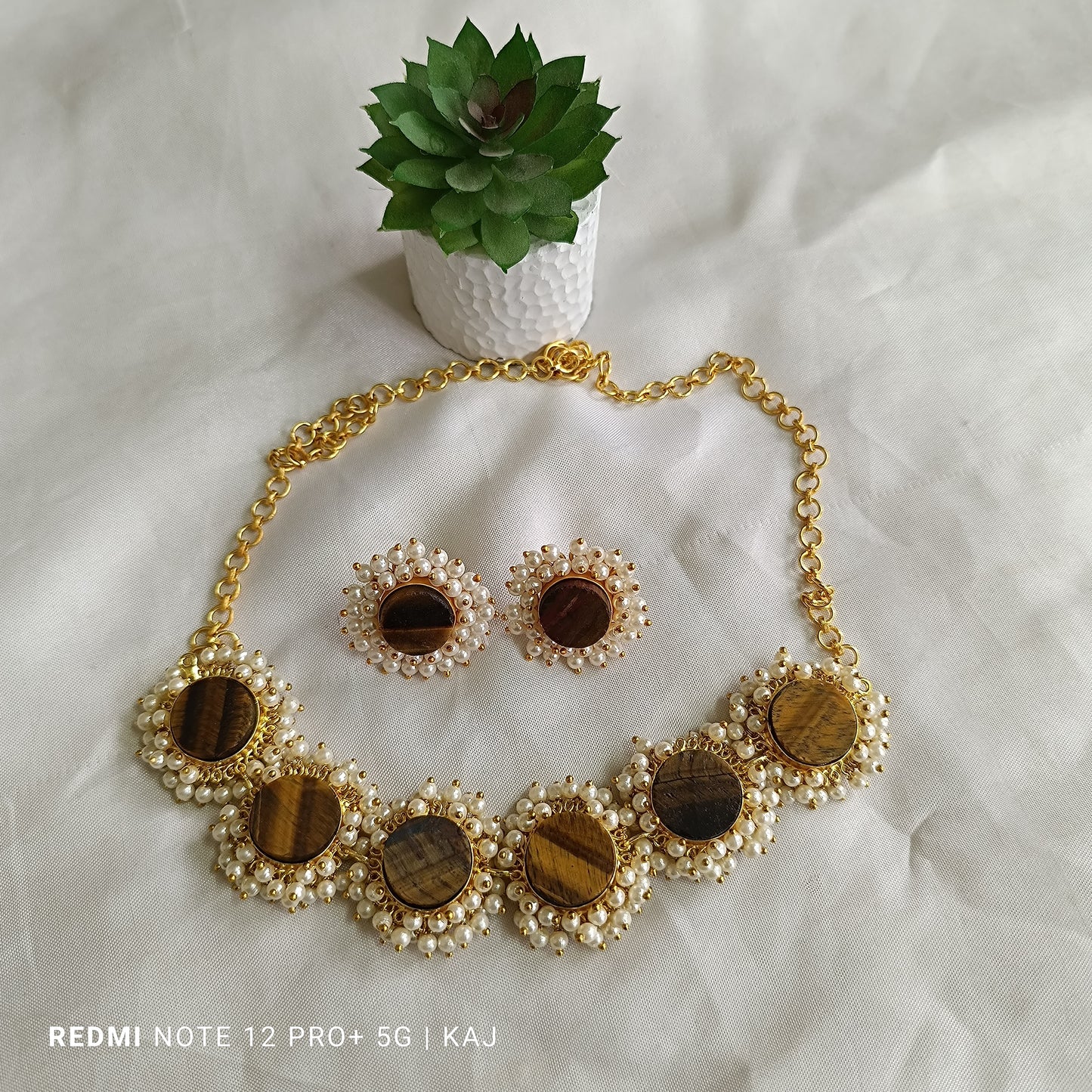 SET-101 FARINO -ROUGH STONE CHOKAR SET