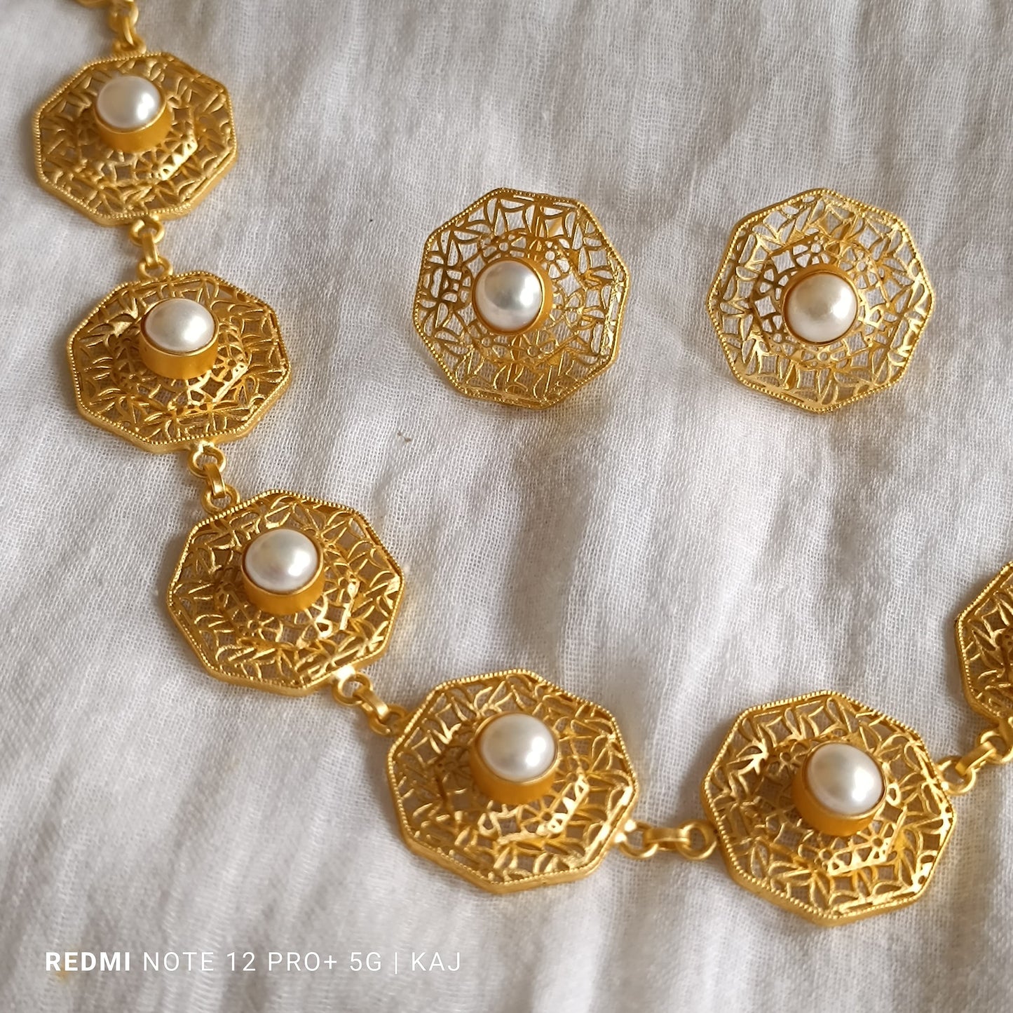 SET 103 Pearl Necklace with Earrings