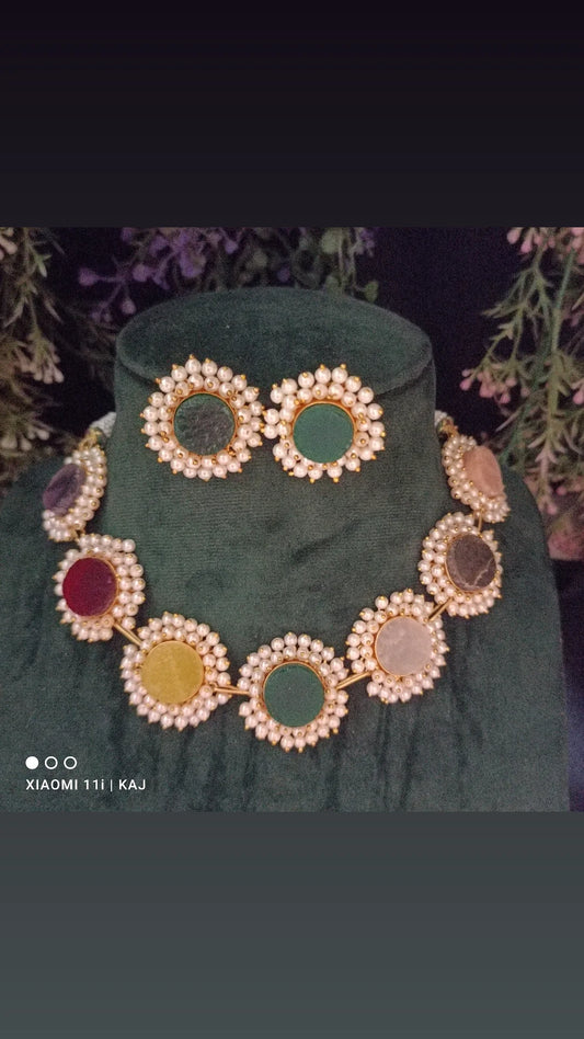 Natural stone choker set