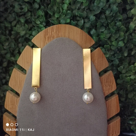 Sea shell drops pendant and earrings set