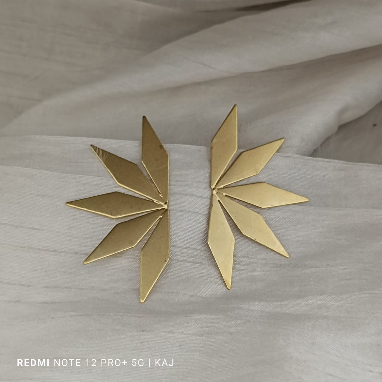Brass base studs