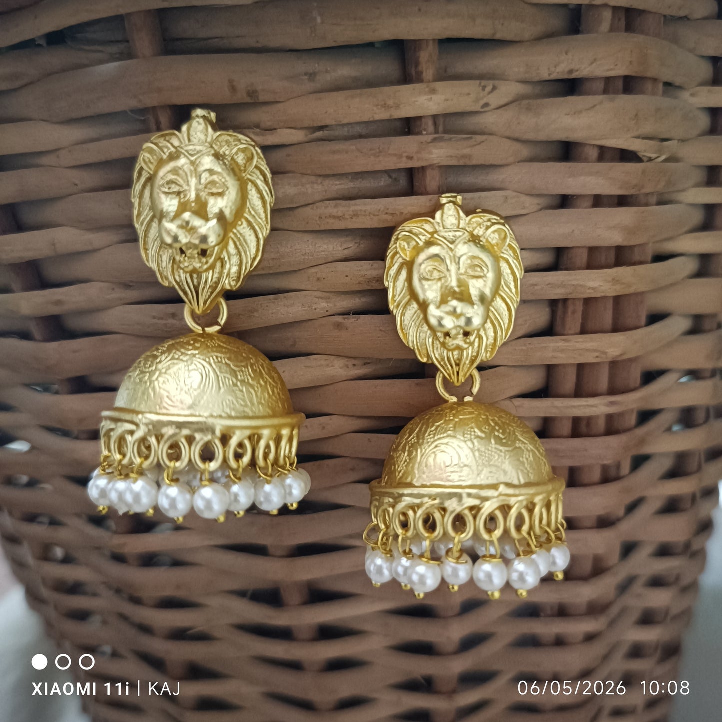 Jhumki earrings