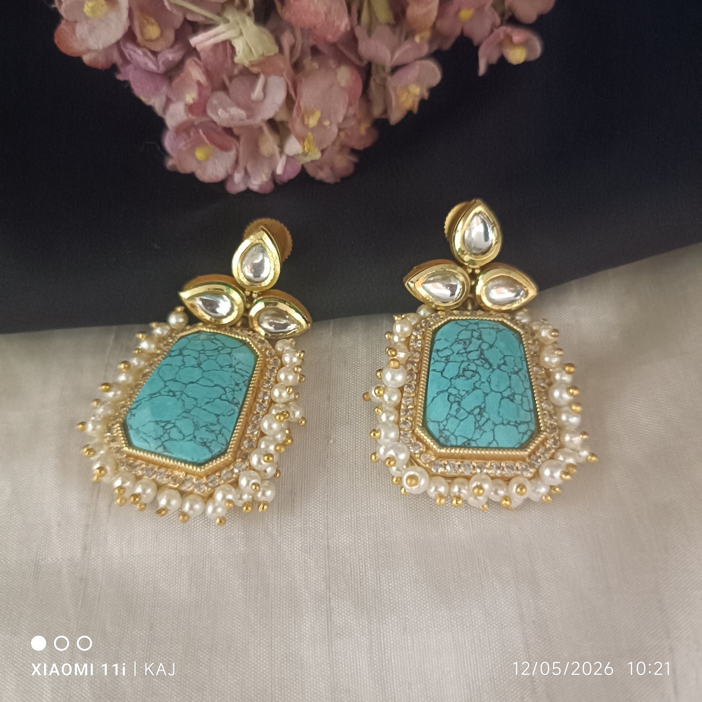 Glass stone earrings